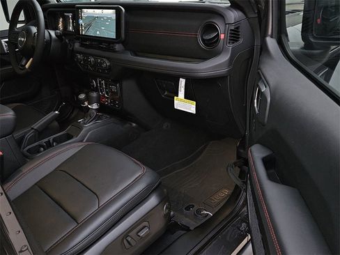 New 2025 Jeep Wrangler Unlimited Rubicon image 7