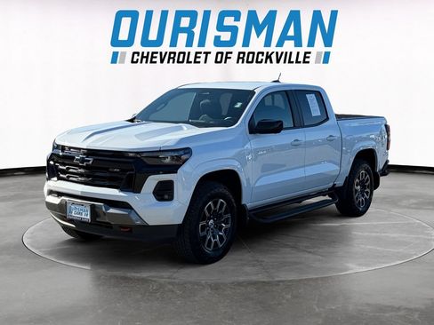 Used 2026 Chevrolet Colorado Z71 w/ Technology Package AWD/4WD image 2