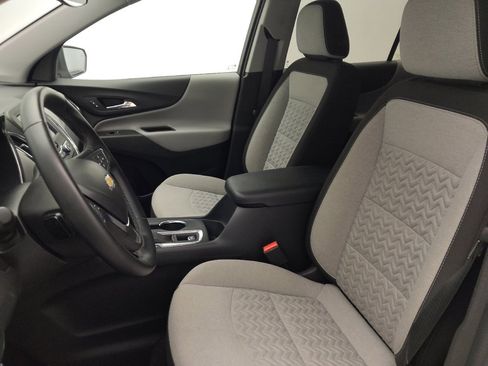 Used 2024 Chevrolet Equinox LT image 17