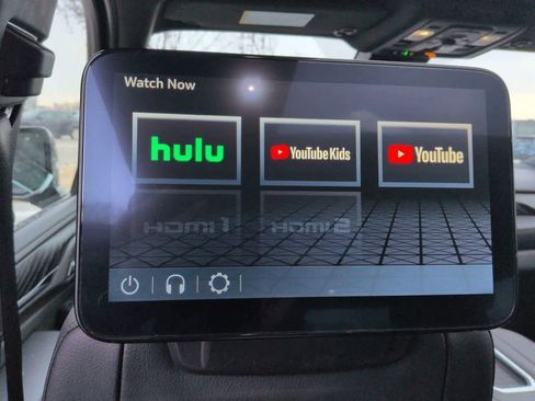 Used 2023 GMC Yukon Denali w/ Denali Reserve Package image 40