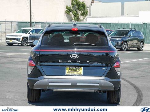 New 2026 Hyundai Kona SEL Premium FWD image 5
