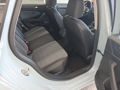 New 2027 Volkswagen Jetta SE FWD image 10