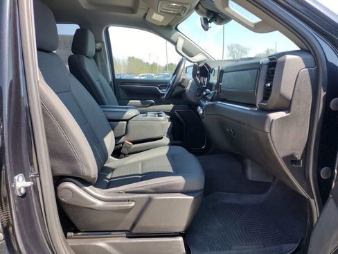 Used 2023 GMC Sierra 1500 SLE w/ Enhanced Capability Package image 10