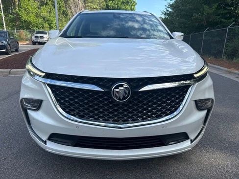 Used 2022 Buick Enclave Avenir w/ Avenir Technology Package FWD image 2