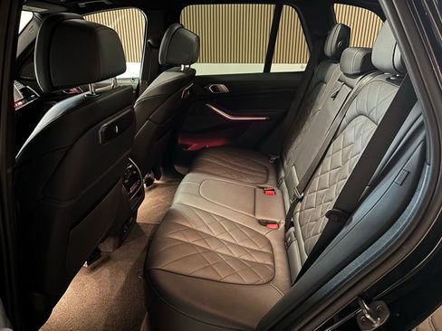 Used 2025 BMW X5 xDrive40i image 16