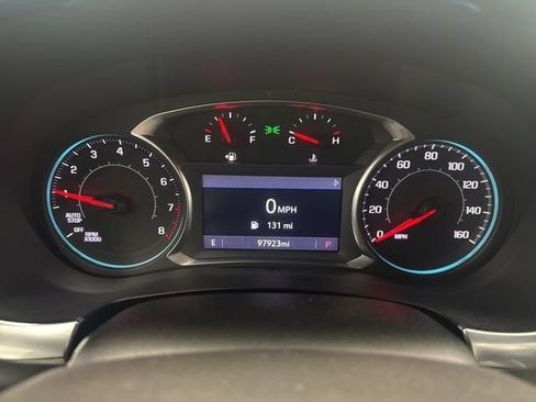 Used 2022 Chevrolet Traverse LT w/ LPO, 'HIT The Road' Package AWD/4WD image 13