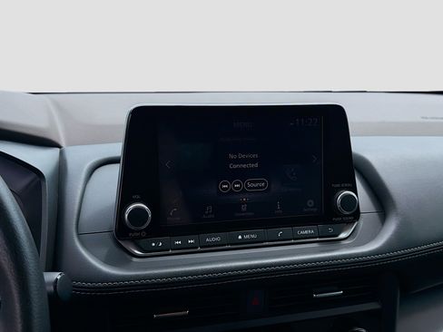 Used 2023 Nissan Rogue SV FWD image 10