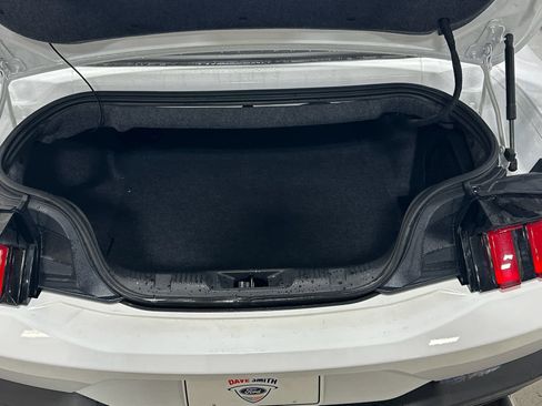 Used 2025 Ford Mustang Premium RWD image 9
