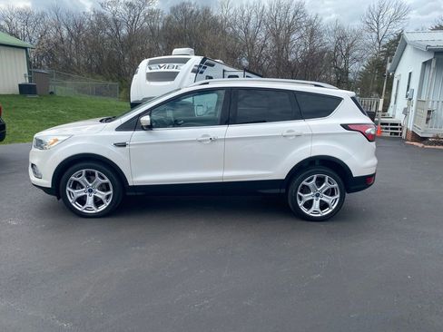 Used 2018 Ford Escape Titanium FWD image 9