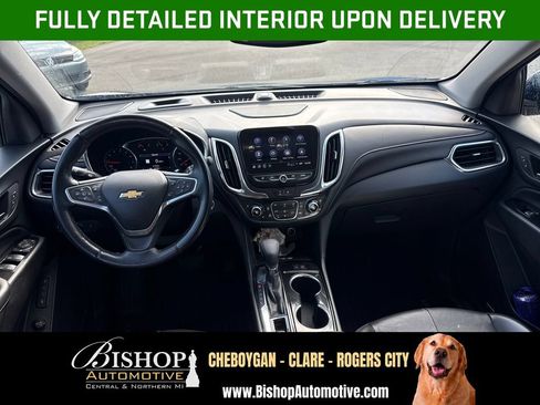 Used 2022 Chevrolet Equinox Premier AWD/4WD image 3