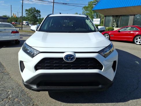 Used 2021 Toyota RAV4 LE AWD/4WD image 11