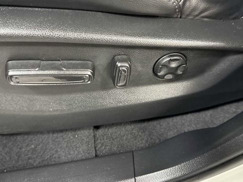 Used 2021 Honda CR-V Touring image 14