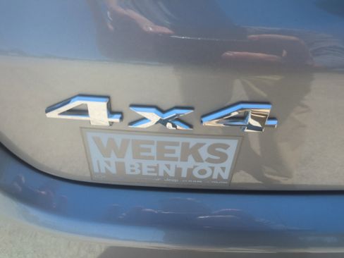 Used 2023 Jeep Compass Sport AWD/4WD image 27