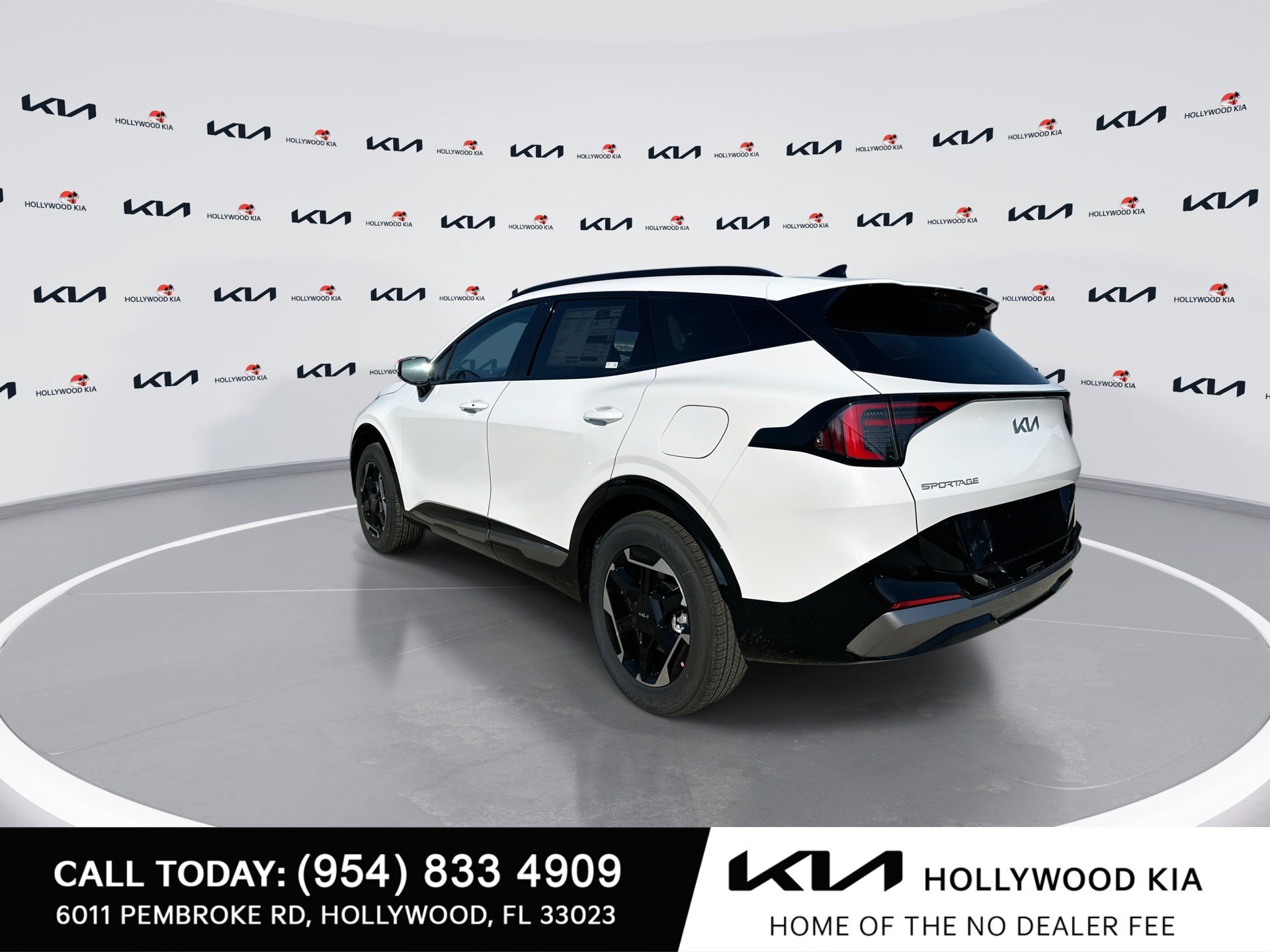 New 2026 Kia Sportage SX FWD image 6