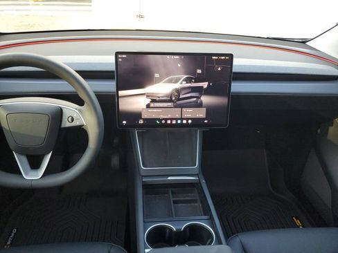 Used 2026 Tesla Model Y 2WD image 12
