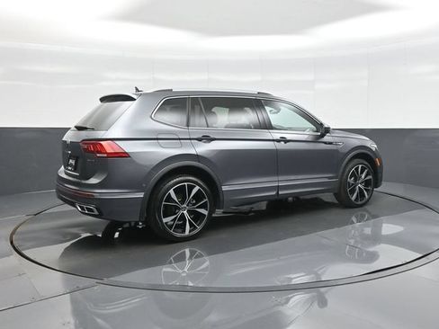 Used 2023 Volkswagen Tiguan SEL R-Line AWD/4WD image 7
