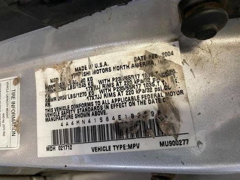 Used 2004 Mitsubishi Endeavor Limited image 41