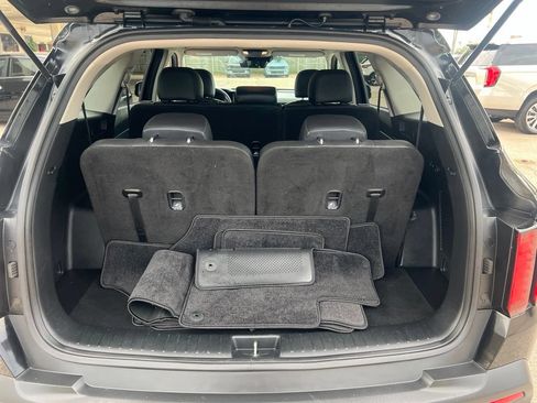 Used 2022 Kia Sorento S AWD/4WD image 11