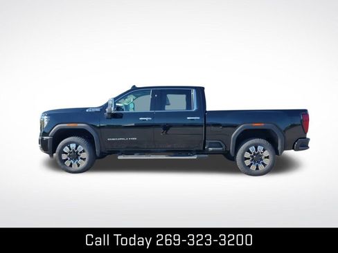 New 2026 GMC Sierra 2500 Denali w/ Denali Reserve Package image 5