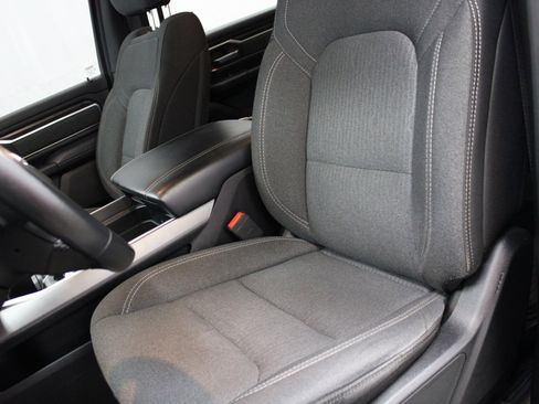 Used 2019 RAM 1500 Big Horn image 14