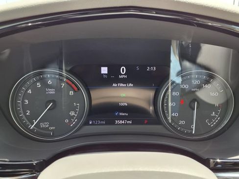 Used 2023 Cadillac XT6 Premium Luxury w/ Technology Package FWD image 11