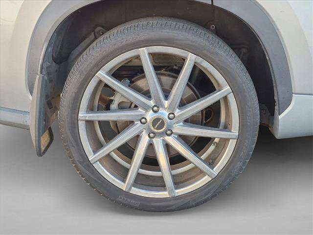 Used 2022 Toyota Highlander XLE FWD image 12