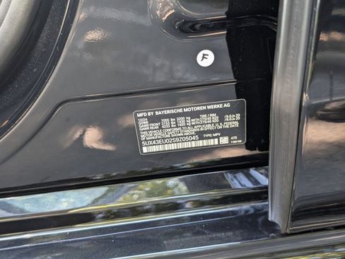 Certified 2025 BMW X5 xDrive50e w/ Executive Package image 26