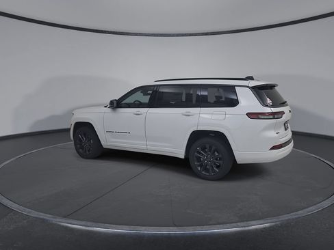 New 2026 Jeep Grand Cherokee L Limited AWD/4WD image 9