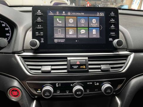 Used 2018 Honda Accord Sport image 15