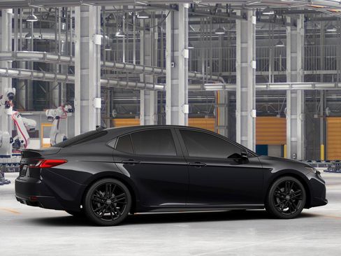 New 2026 Toyota Camry Hybrid AWD/4WD image 13