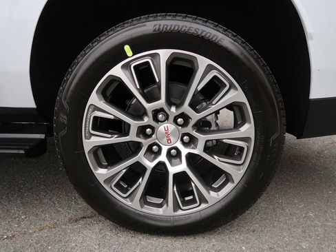 New 2026 GMC Yukon XL Denali w/ Sun & Power Step Package image 23