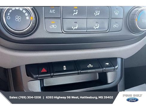 Used 2018 Chevrolet Colorado W/T w/ WT Convenience Package RWD image 23