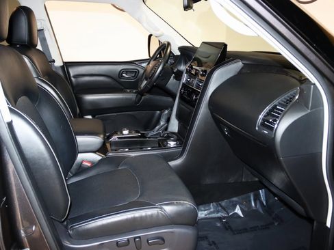 Used 2024 INFINITI QX80 Luxe image 61