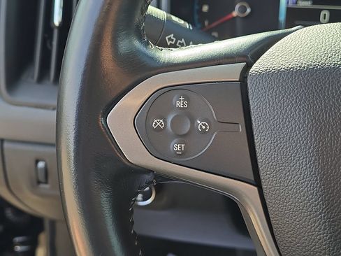 Used 2016 Chevrolet Colorado Z71 AWD/4WD image 12