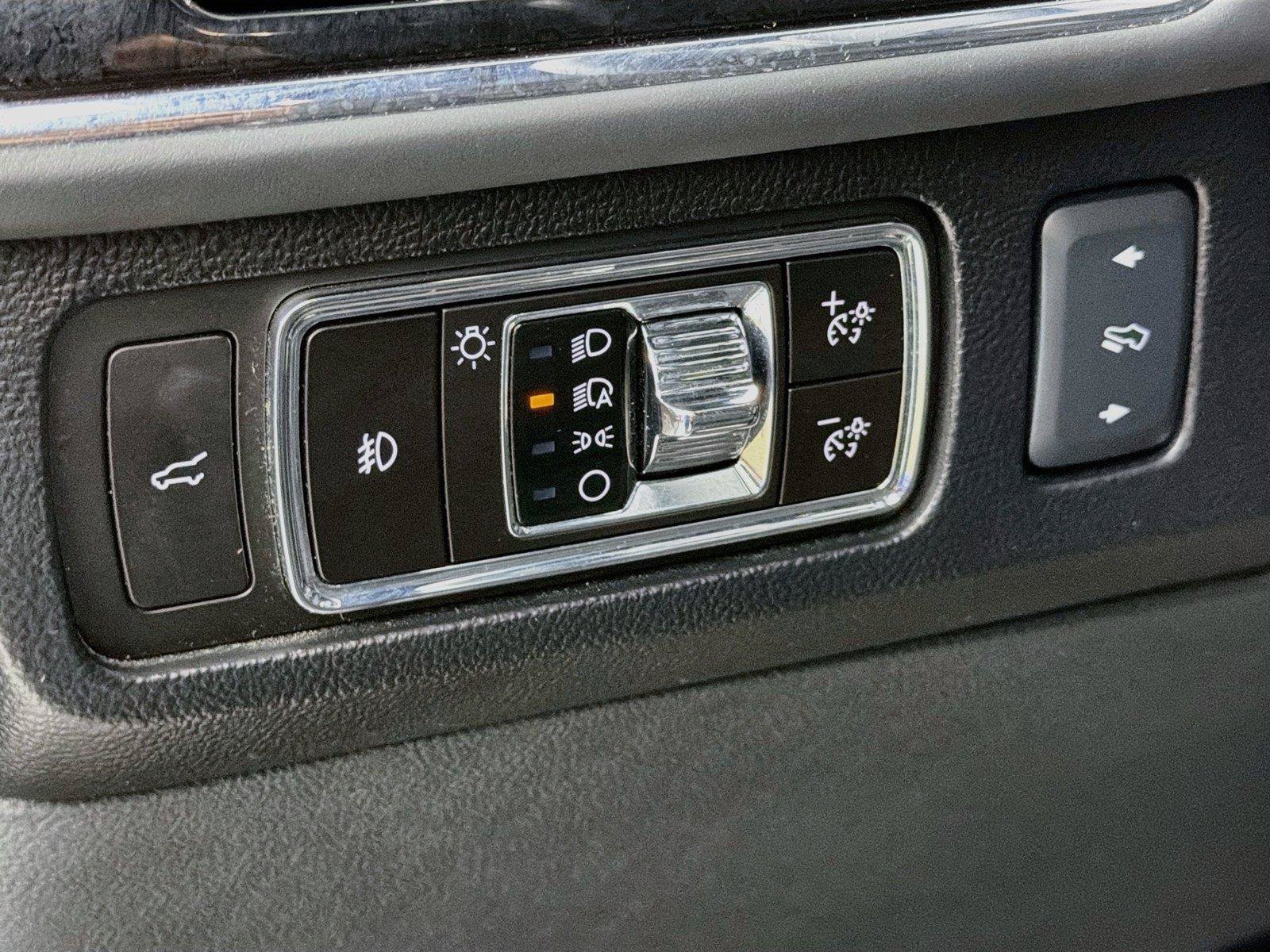 Used 2023 Lincoln Navigator Black Label AWD/4WD image 10