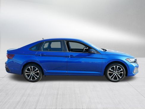 Certified 2024 Volkswagen Jetta Sport image 8