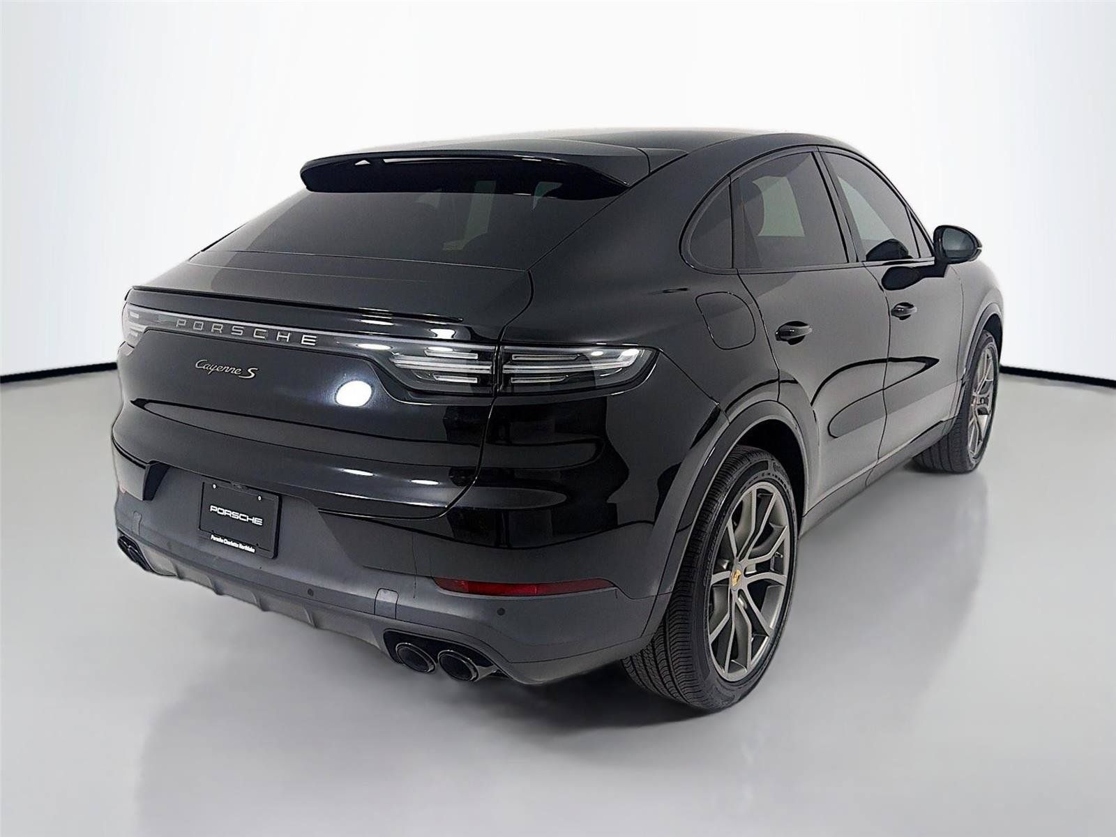 Certified 2023 Porsche Cayenne S AWD/4WD image 26