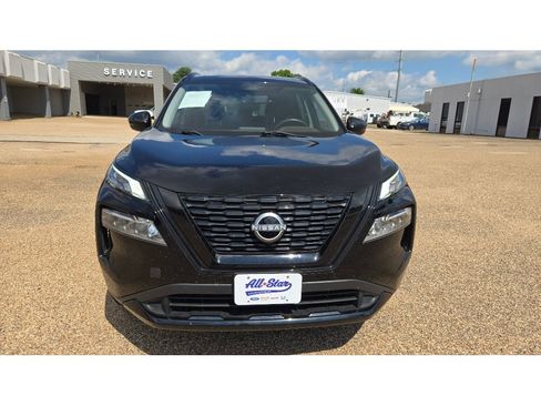Used 2023 Nissan Rogue SV w/ SV Premium Package FWD image 8