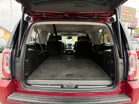 Used 2019 GMC Yukon XL SLT AWD/4WD image 32