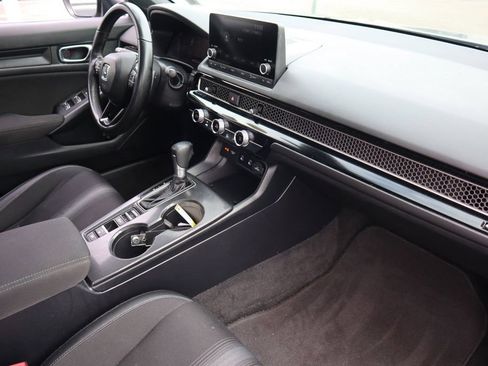 Used 2025 Honda Civic Sport image 26