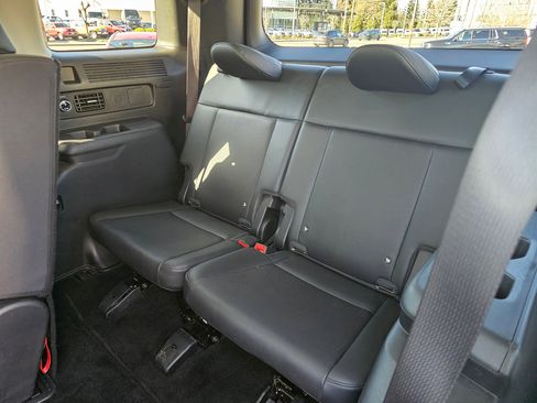 Used 2024 Hyundai Santa Fe SEL image 17