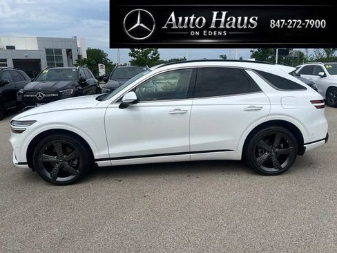 Used 2022 Genesis GV70 2.5T w/ Sport Prestige Package AWD/4WD image 5