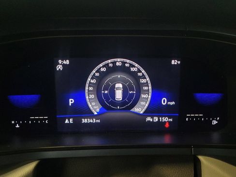 Used 2023 Volkswagen Taos SE w/ Panoramic Sunroof Package FWD image 23