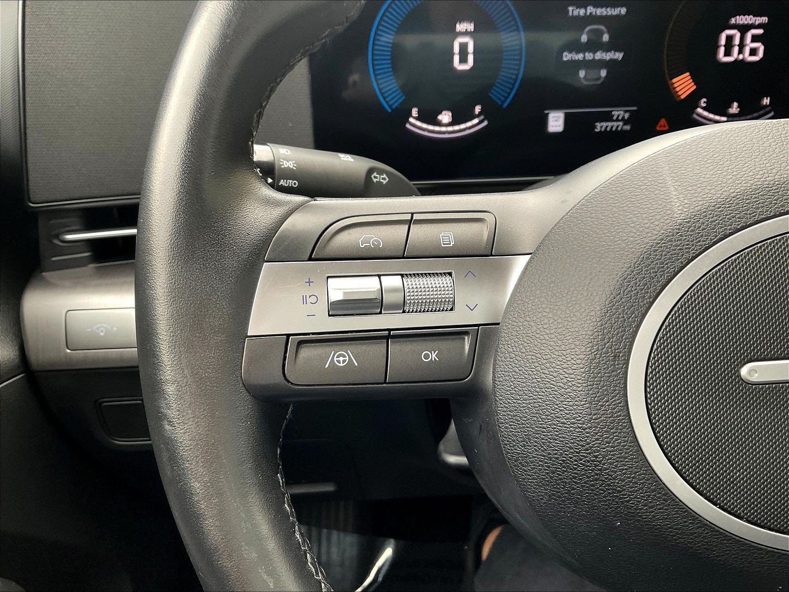 Certified 2025 Hyundai Kona SEL AWD/4WD image 11