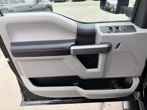 Used 2017 Ford F250 XLT w/ XLT Value Package image 13