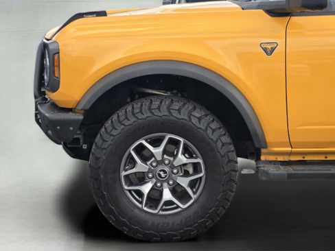 Used 2022 Ford Bronco Badlands AWD/4WD image 9