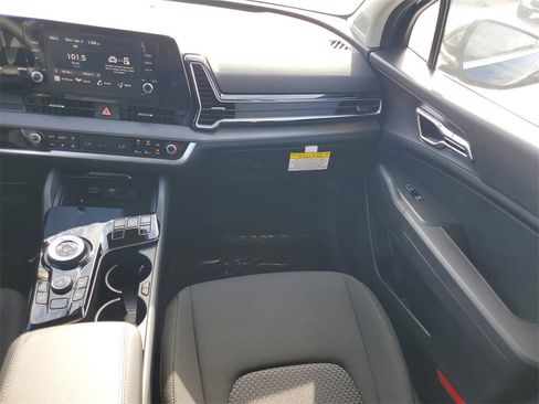 New 2025 Kia Sportage LX image 25