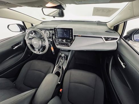 Used 2020 Toyota Corolla LE image 15