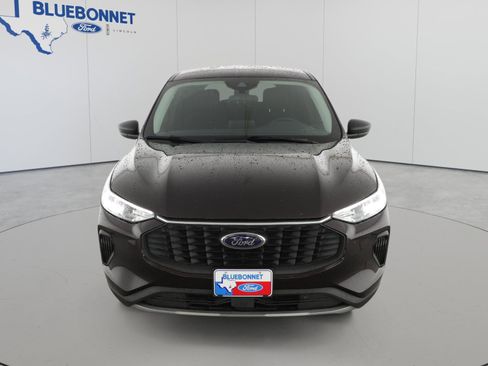 Used 2023 Ford Escape Active FWD image 2