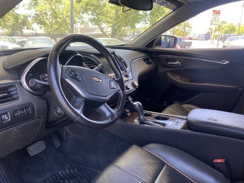 Used 2014 Chevrolet Impala LTZ FWD image 16
